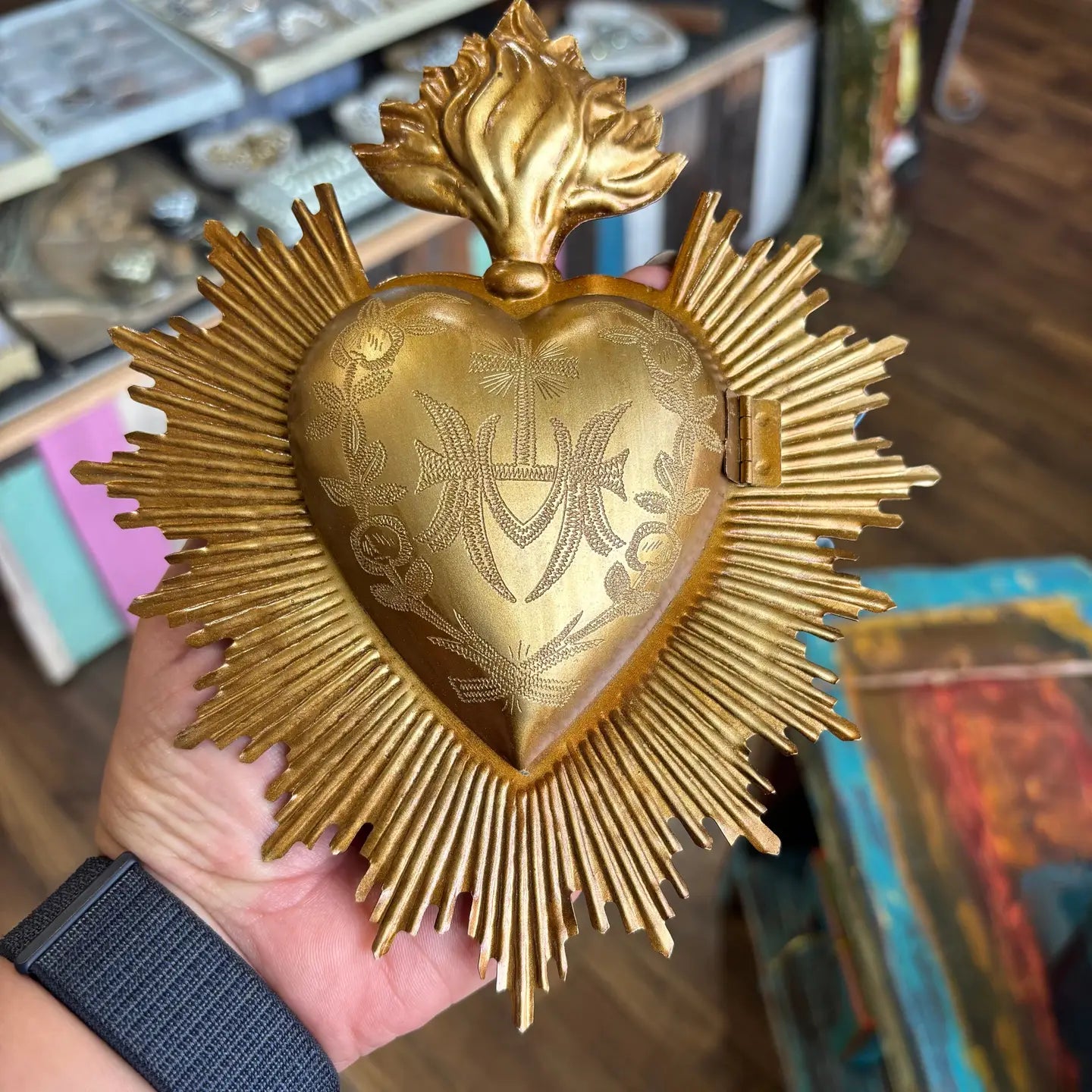 Flaming 8" Heart Box