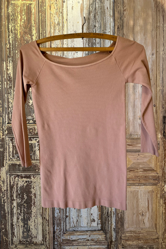 Seamless Scoopneck Top