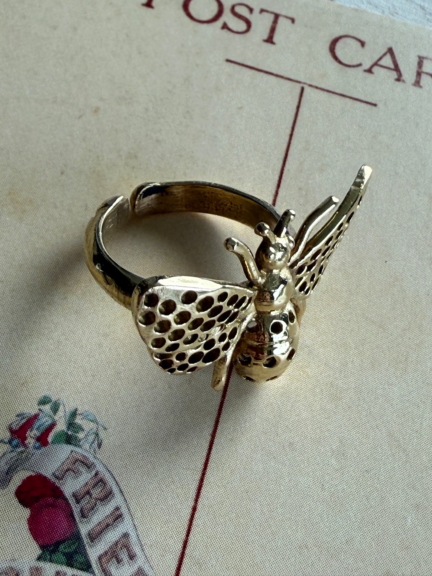 Bee Ring