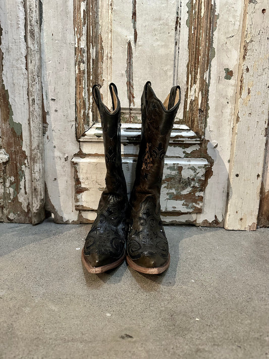 Size 8.5 Loved Cowboy Boots
