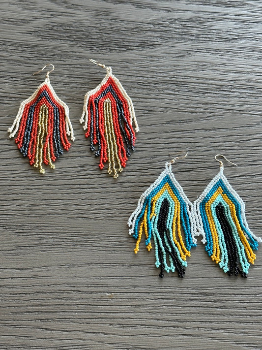 8401 Triangle Seed Earrings