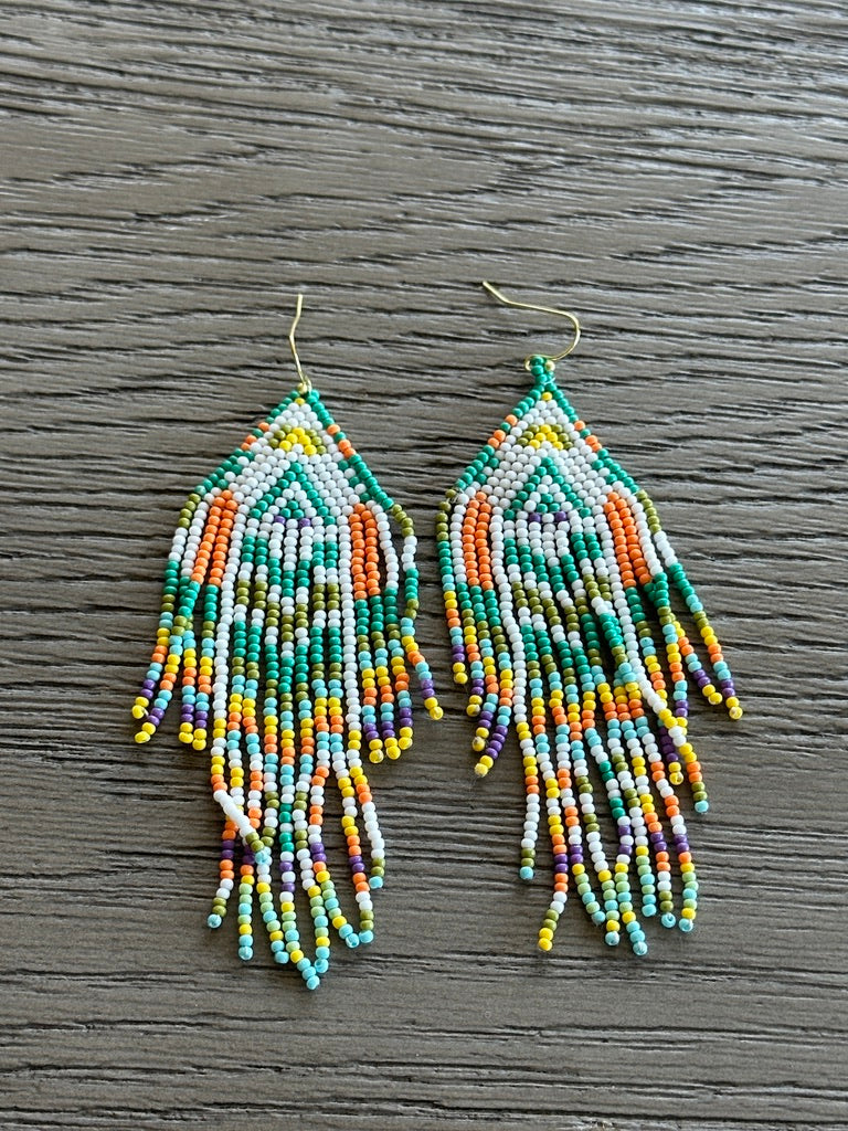 8400 Triangle Seed Earrings