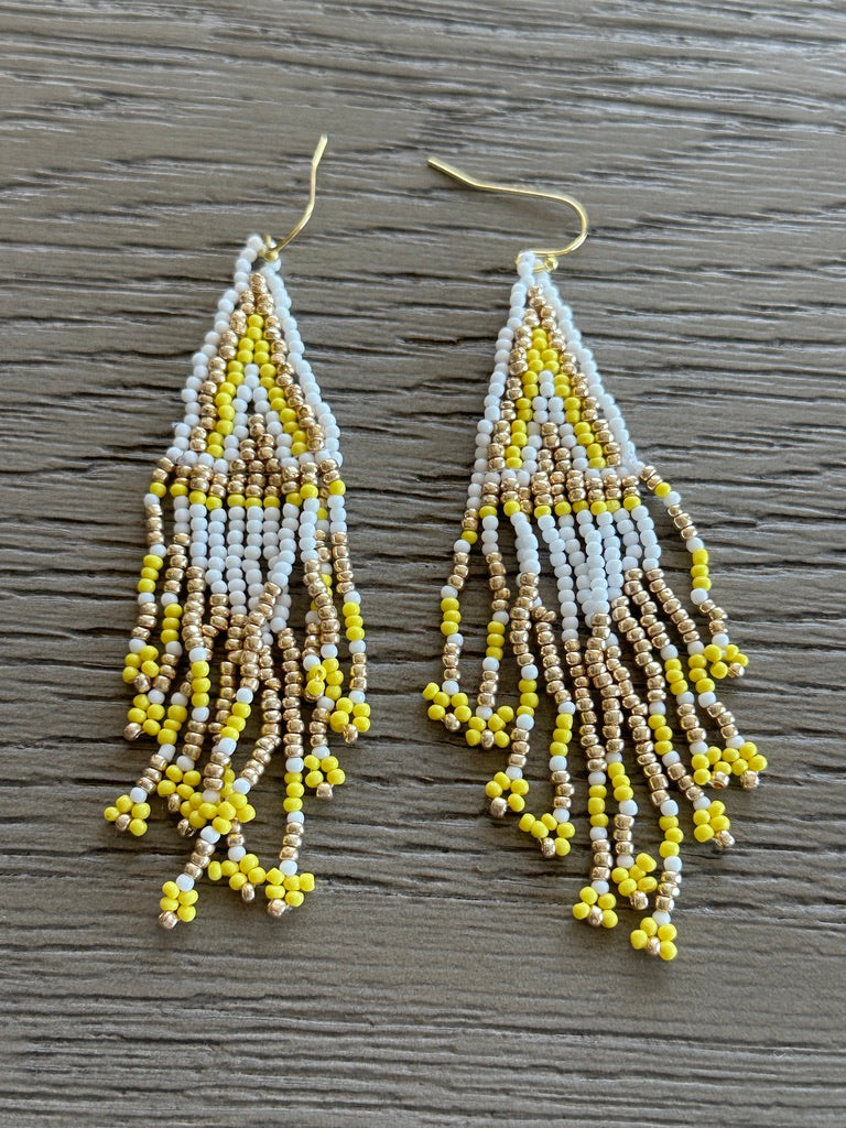 8394 Triangle Seed Earrings