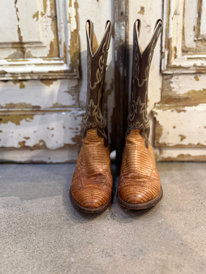 Size 7 Loved Cowboy Boots