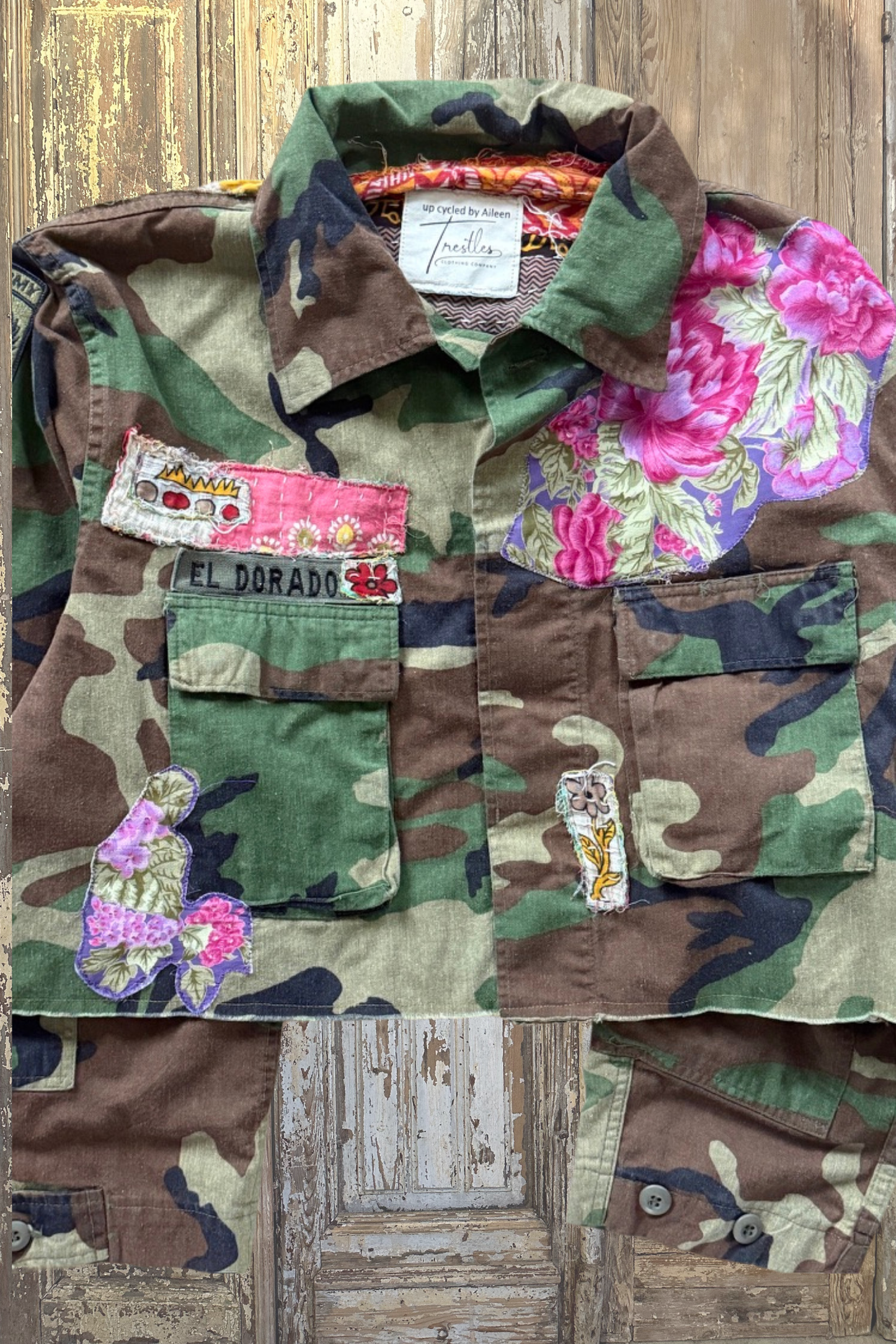 L/XL Cropped Camo Jacket