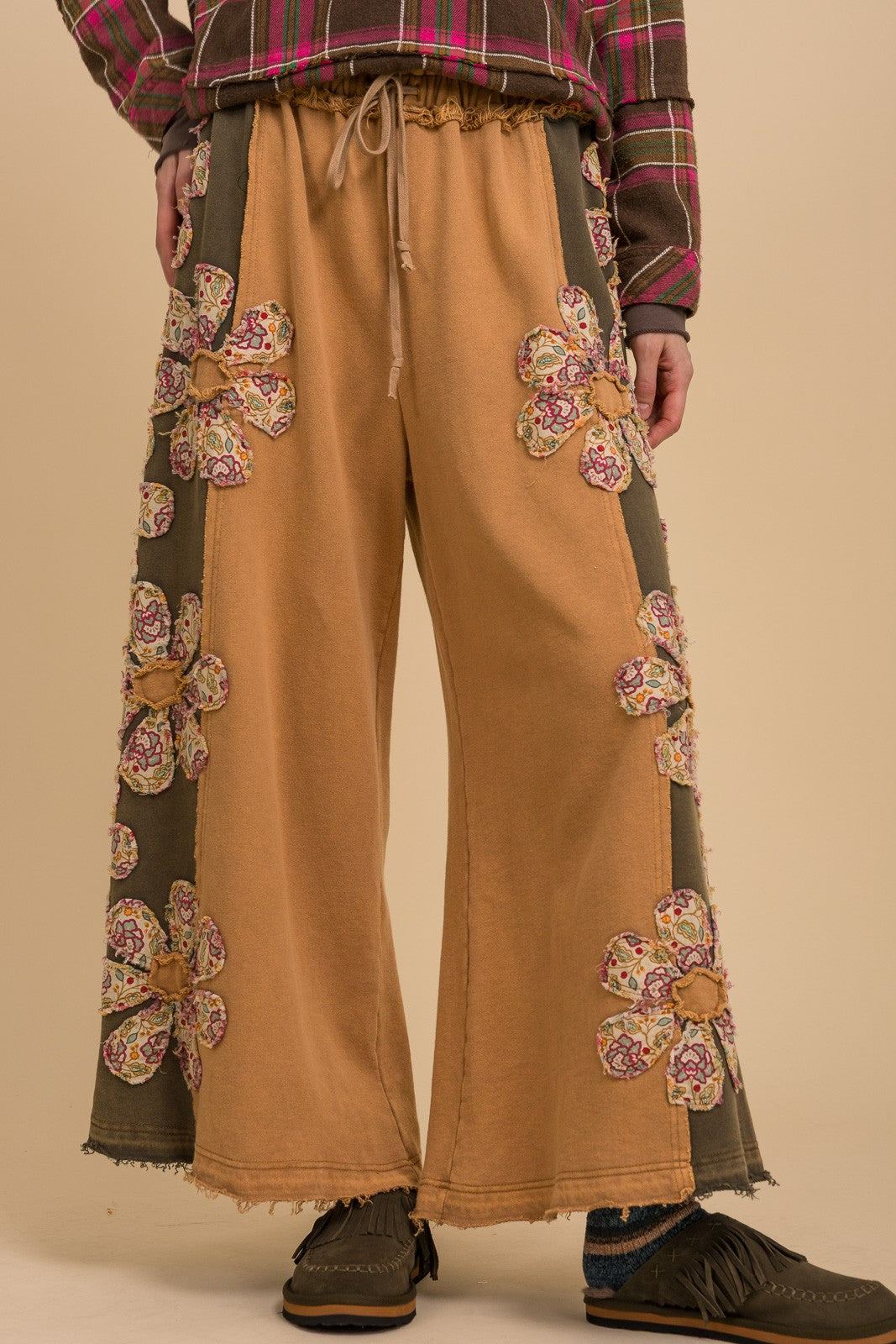 Flower Patch Knit Pants