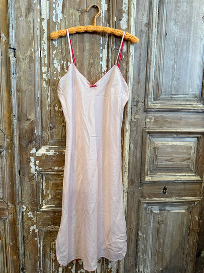 Medium Dyed Slip