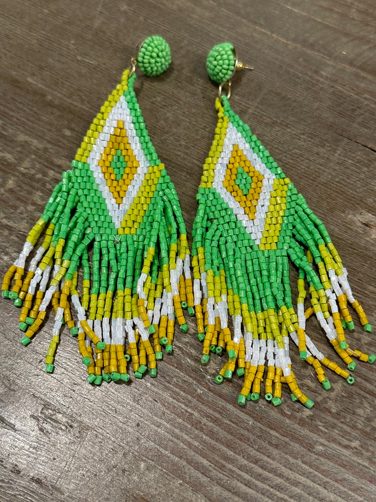 8613 Drama Seed Bead Earrings