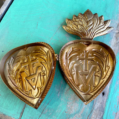 Jesus Through Mary Heart Box