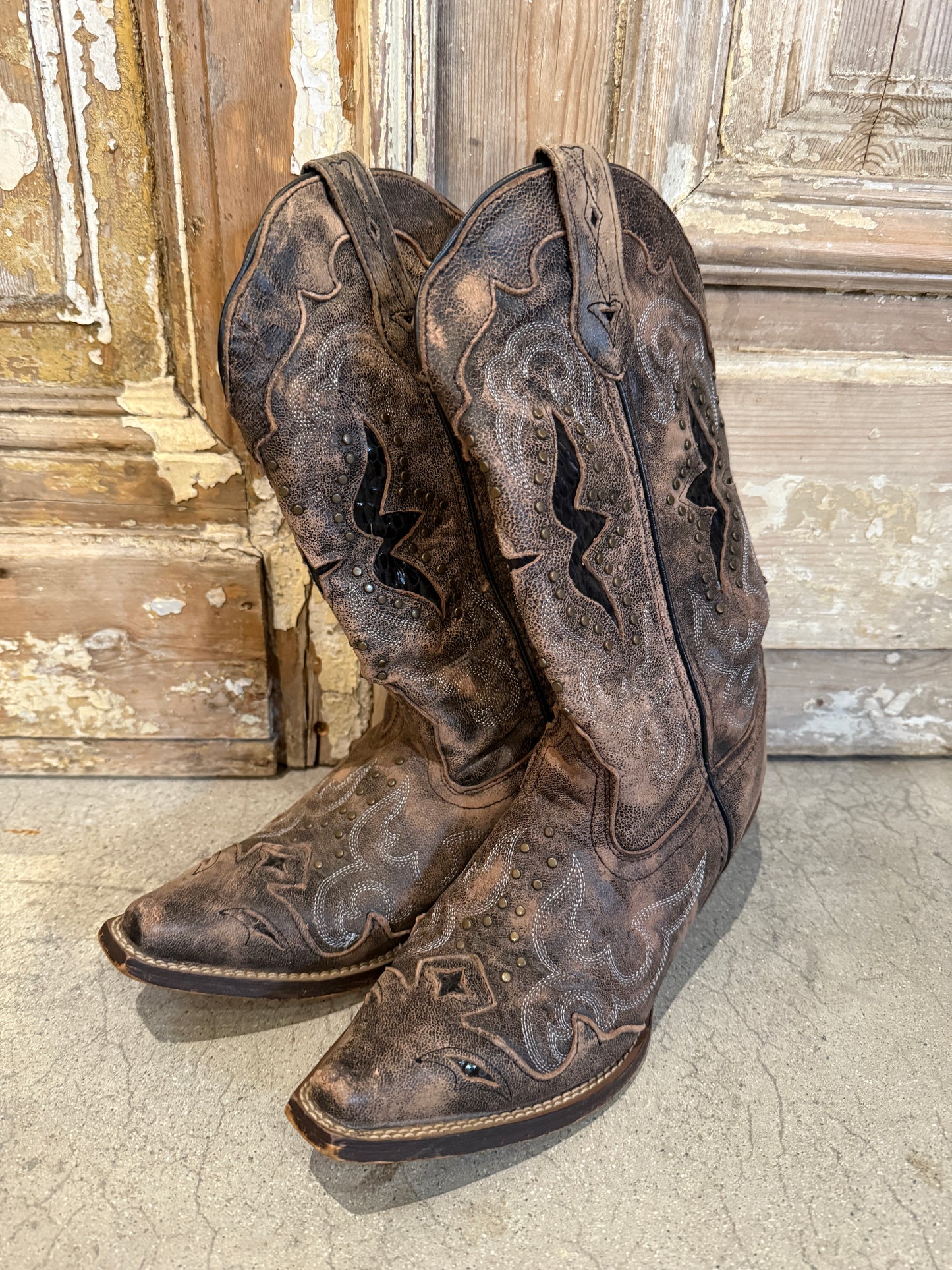 Size 7 Loved Cowboy Boots