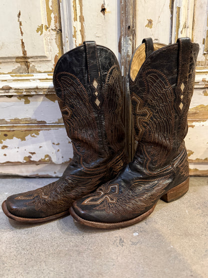 Size 9.5 Loved Cowboy Boots