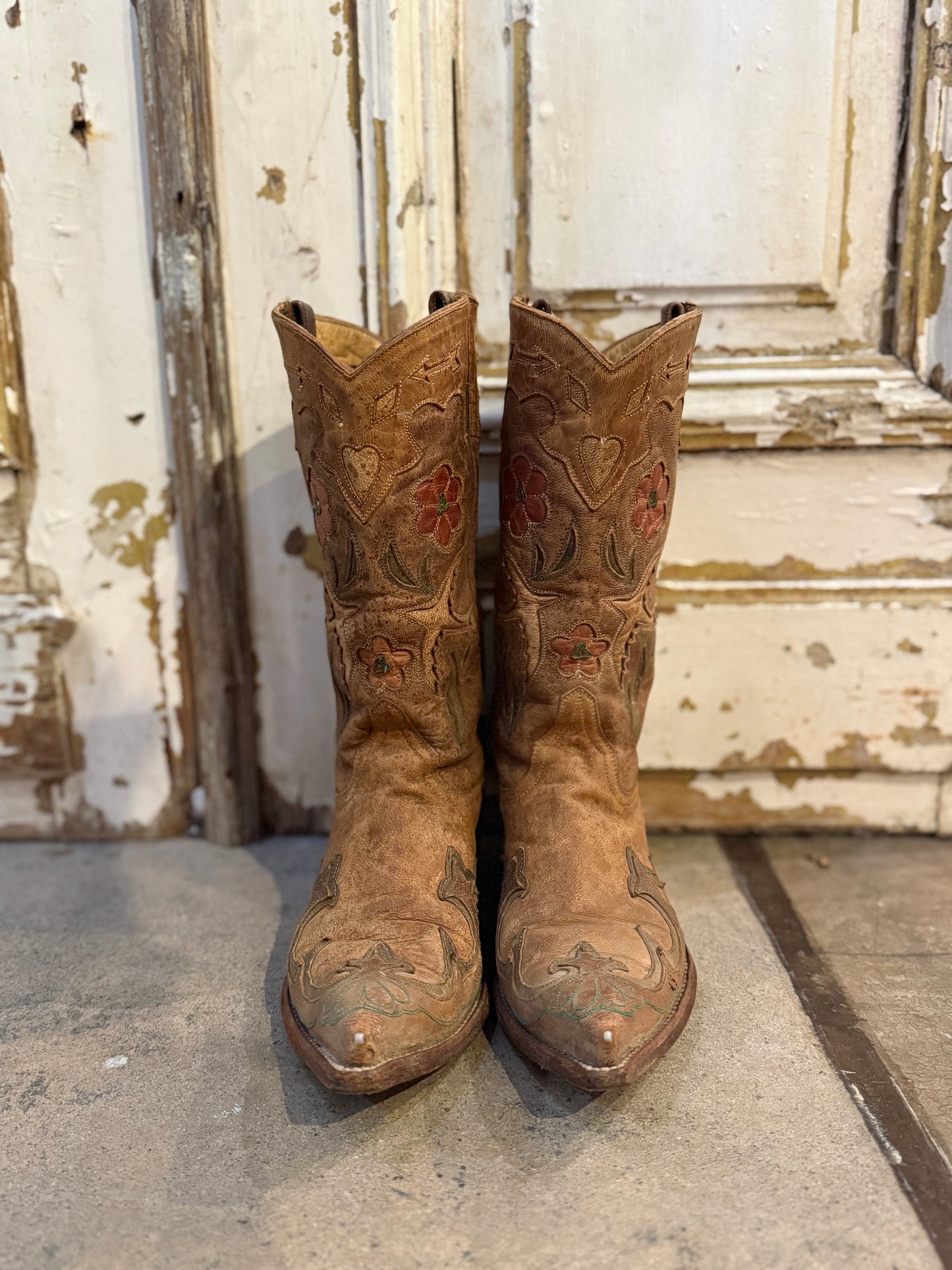 Size 6 Loved Cowboy Boots