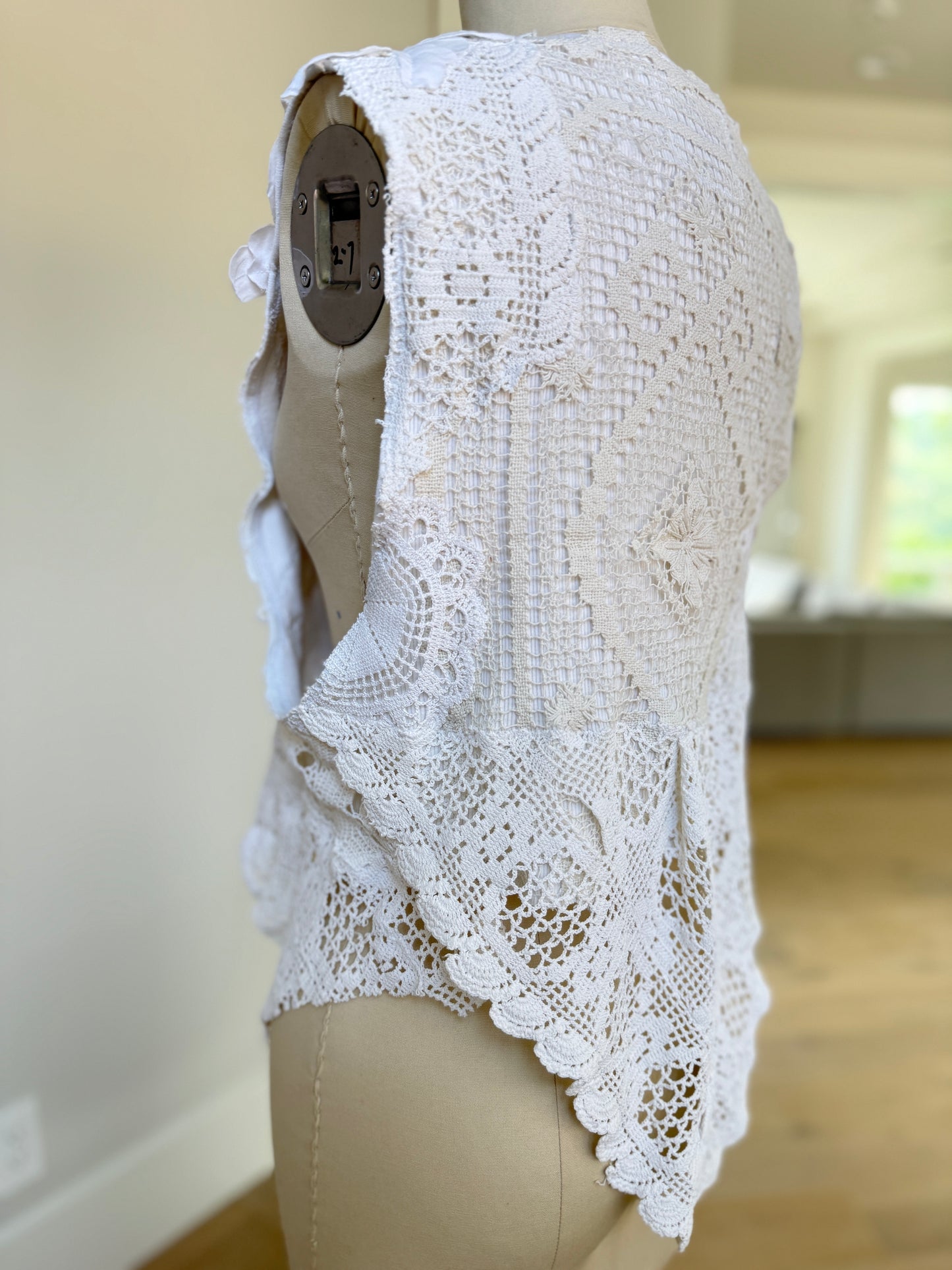 Lace Tank-to-Vest