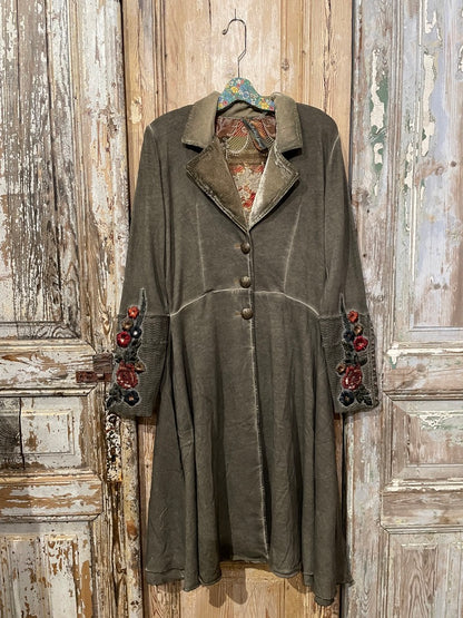 The Heart of Autumn Coat-10024