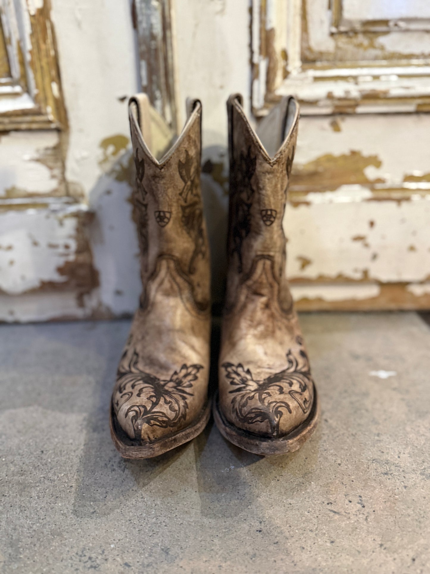 Size 8 Loved Cowboy Boots
