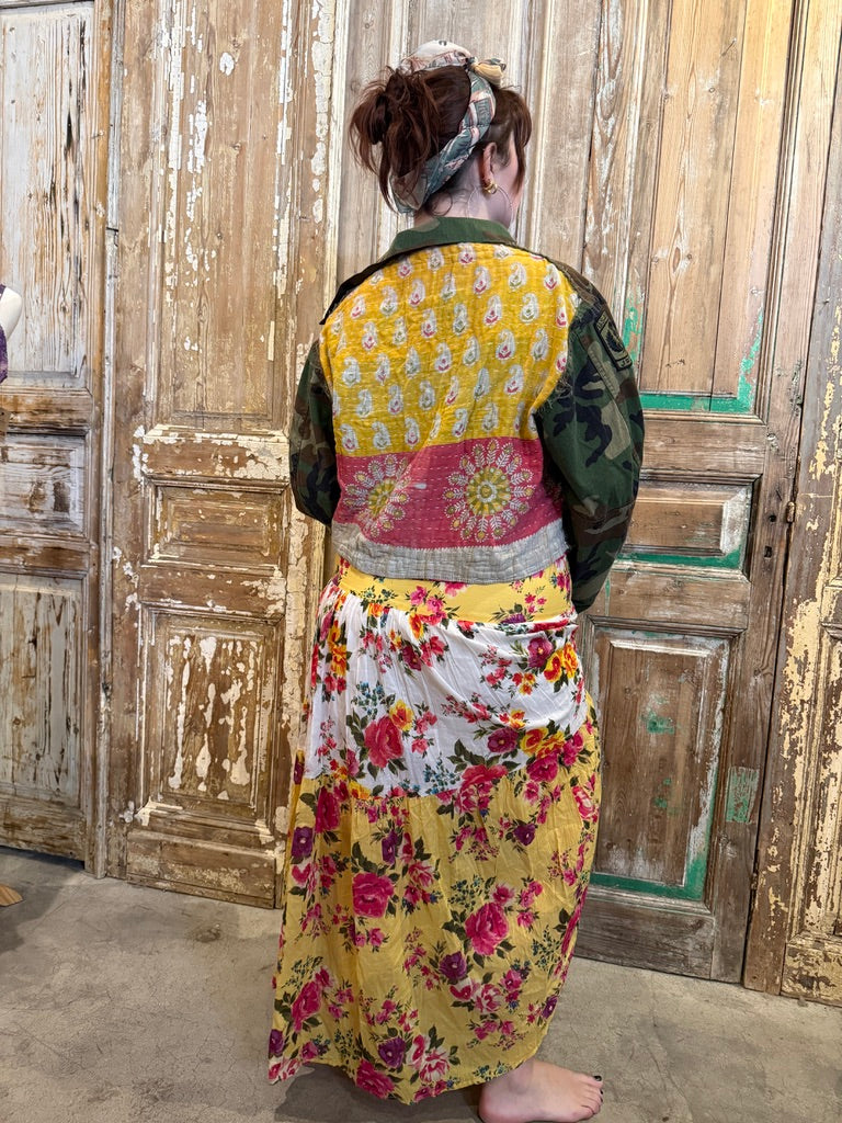 L/XL Cropped Camo Jacket