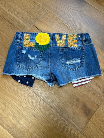 Size 7 Love Shorts