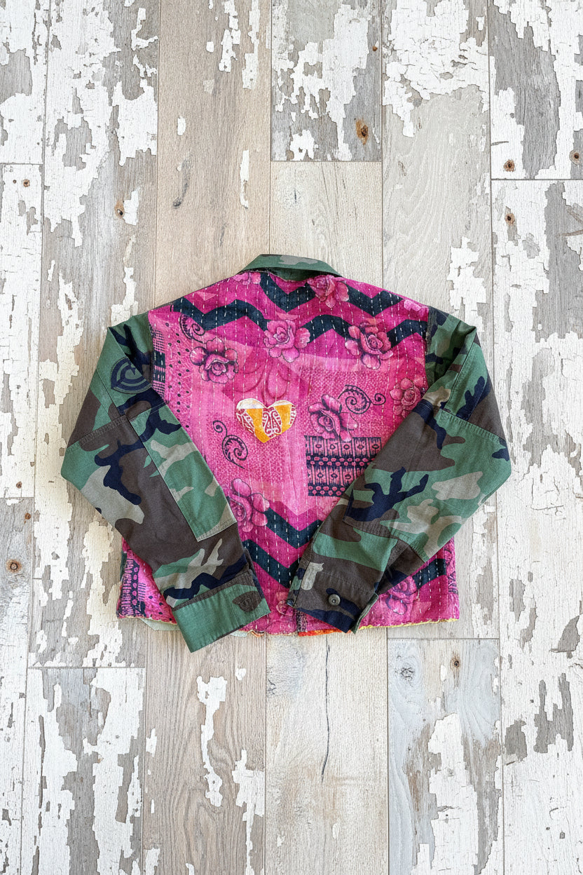 L/XL Cropped Camo Jacket