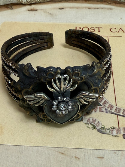 Small Open Close Bling Cuff