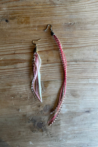 Short Feather Earring