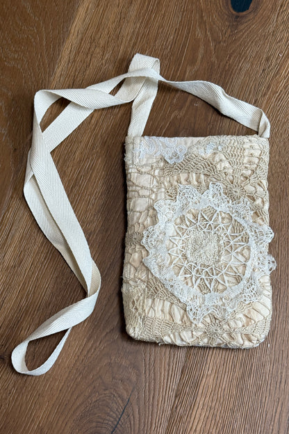 Vintage Lace Cell Bag