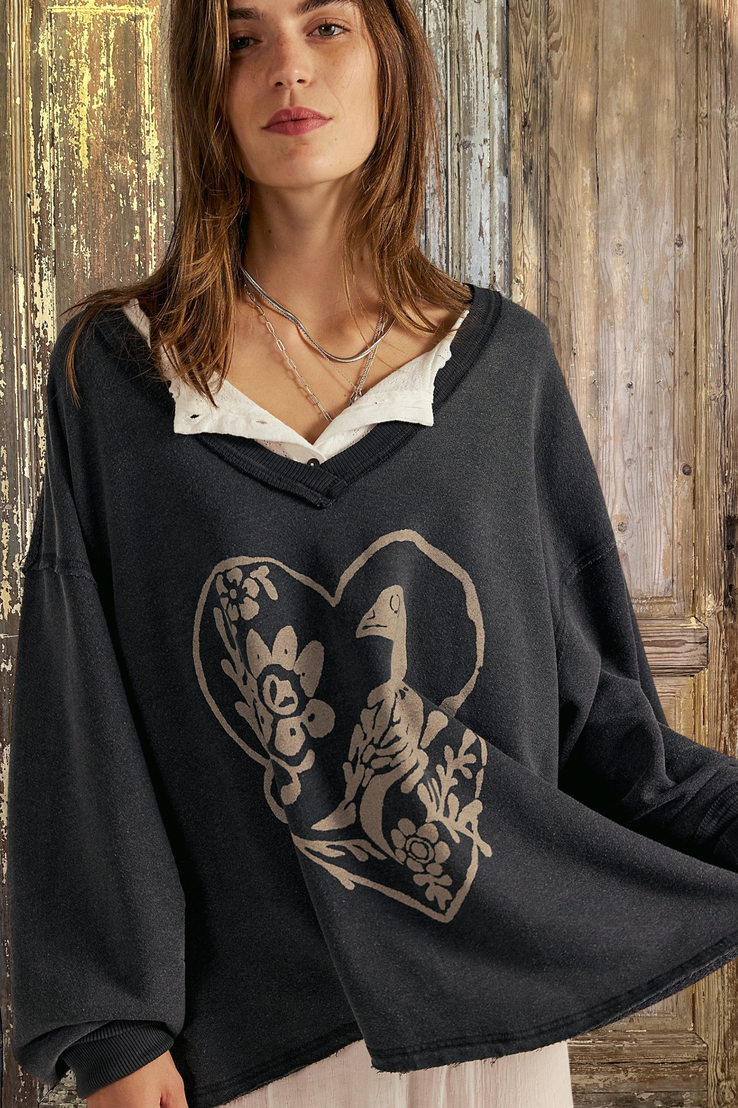 Venice V Neck Graphic