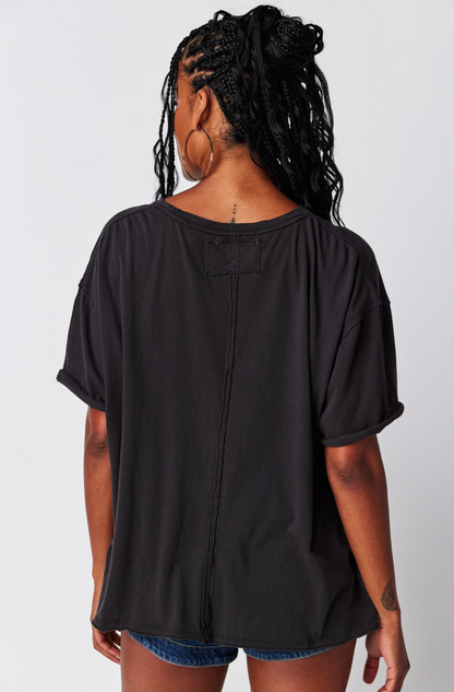 nina tee