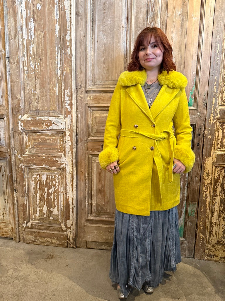 Trestles Clothing Company yellow coat with removable faux fur collar and cuffs, belted waist, and gold buttons.
