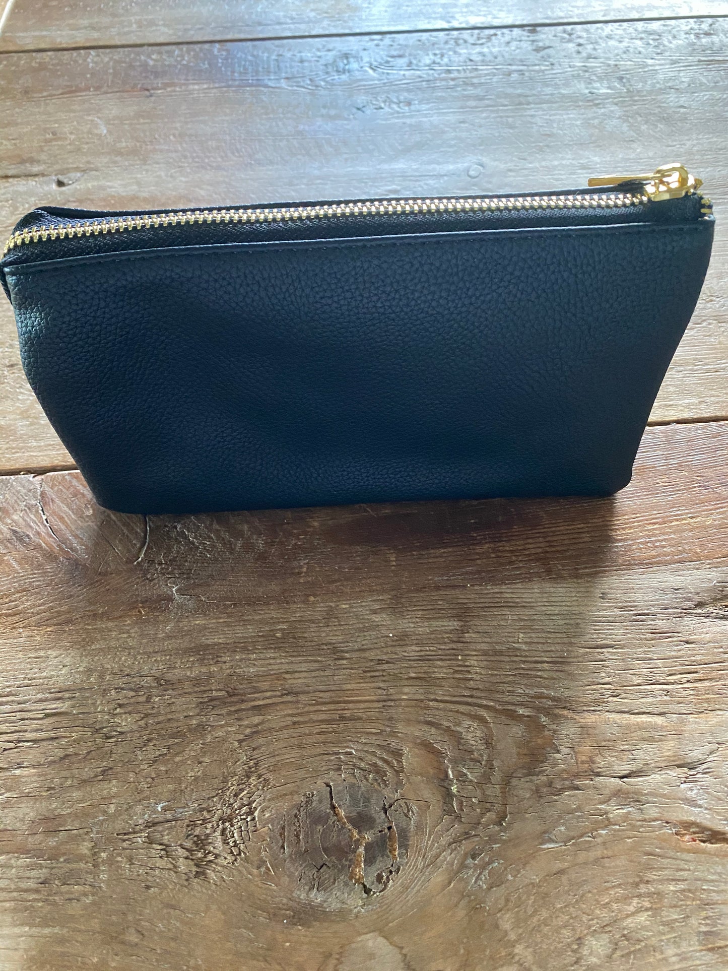 Simple Crossbody