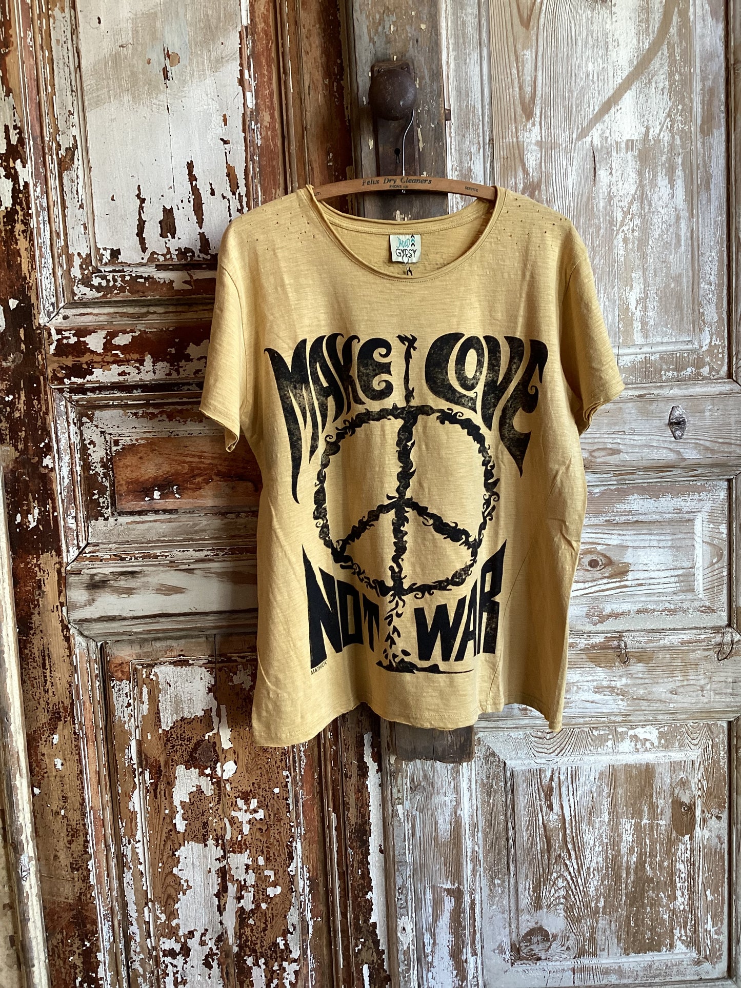 Moon Dance Tee Peace