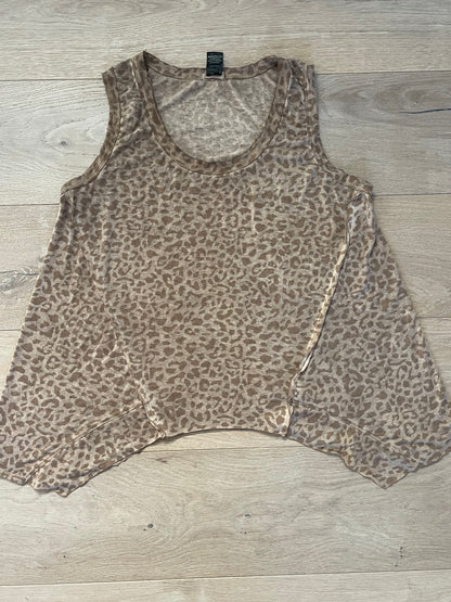 Leopard Tank