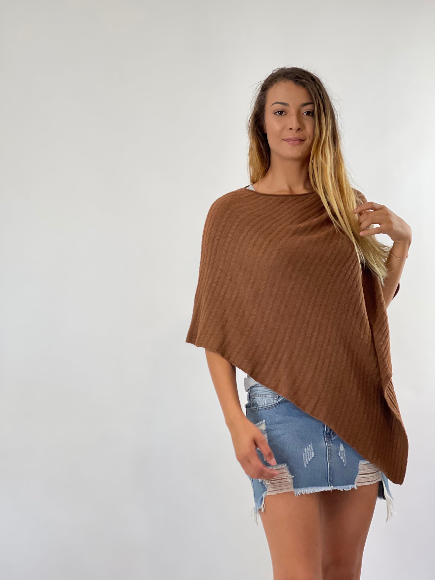 Ribbed Sweater Poncho - Neutral