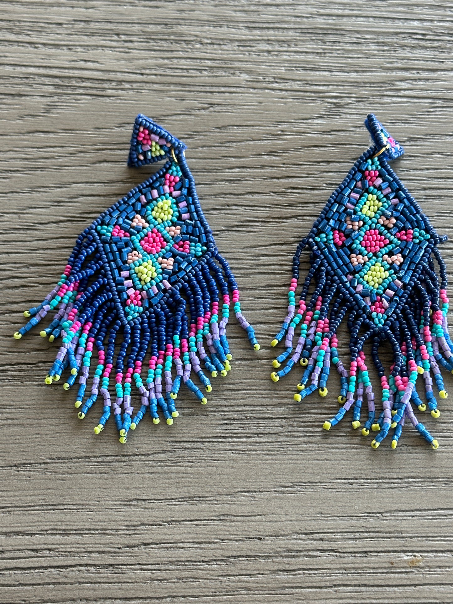 Drama Seed Earrings