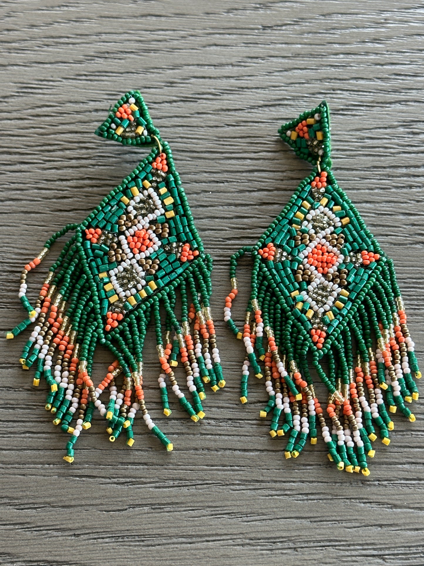 Drama Seed Earrings