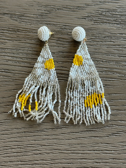 8407 Daisy Earrings