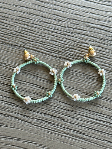 8414 Hoop & Daisy Earrings